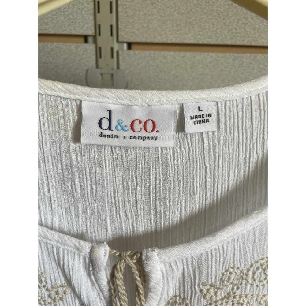 D & Co Denim And Company White W/tan Embroidery Neck Tassels Ribbed Short Sleeve - Picture 2 of 7